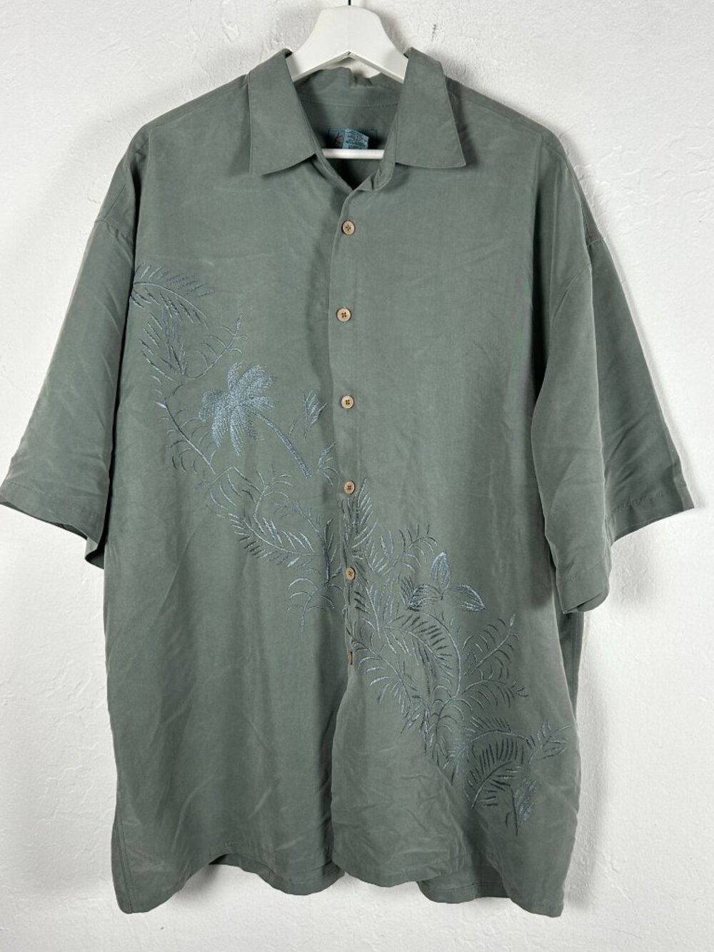Kaylua Bay Resortwear Men XL Green Embroidered Button-Up Short-Sleeve Camp Shirt